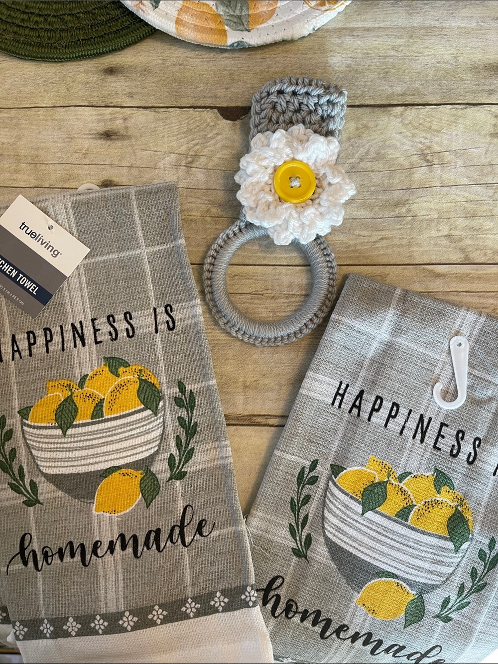 9 Piece Lemon & Daisy Kitchen Bundle NWT - Picture 13 of 14